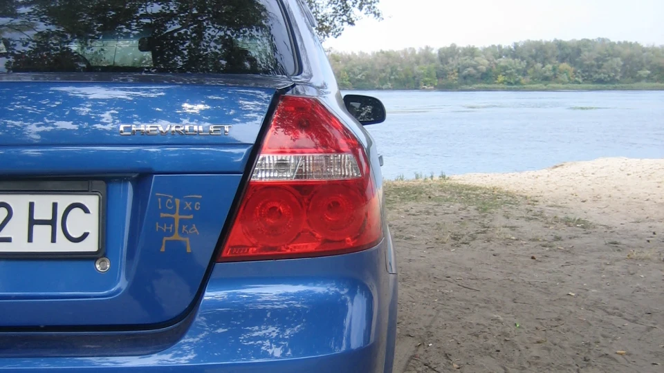 Chevrolet Aveo Sedan BLUE Swallow 3