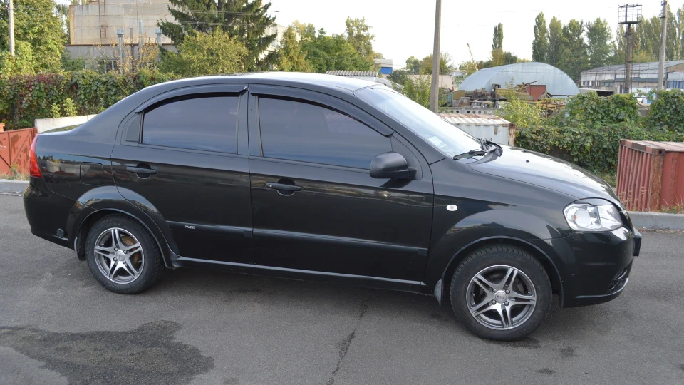 Chevrolet Aveo Sedan Чорна 1.5 3