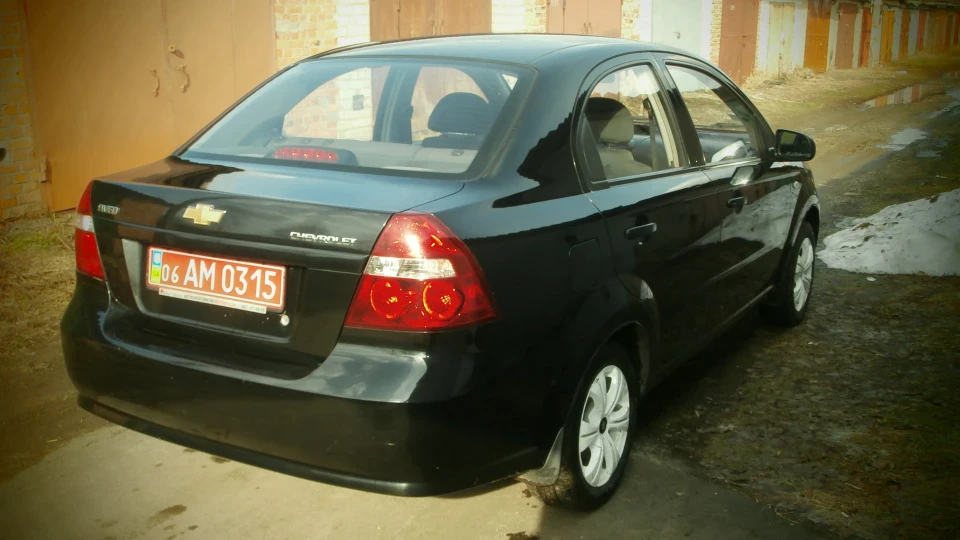 Chevrolet Aveo Sedan Чорна баранчика