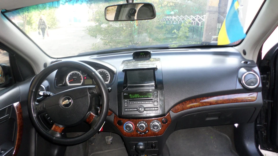 Chevrolet Aveo Sedan Чорна ніга 5