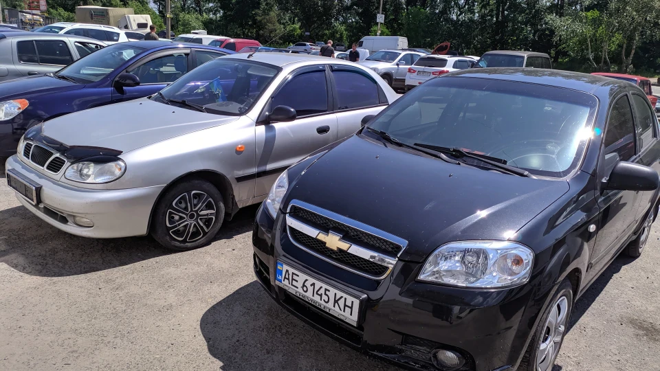 Chevrolet Aveo Sedan Чорниш 4