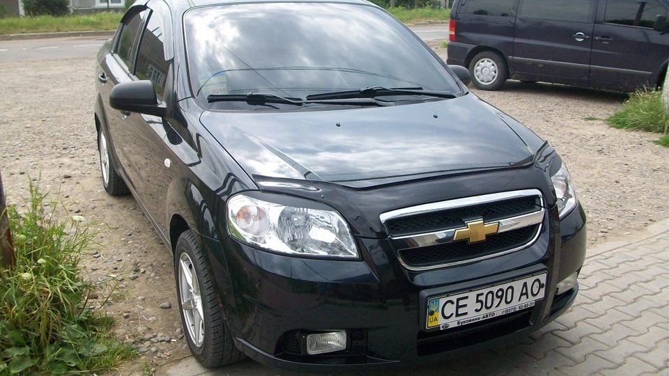 Chevrolet Aveo Sedan Чорна АвешkА НА ШКІРІ
