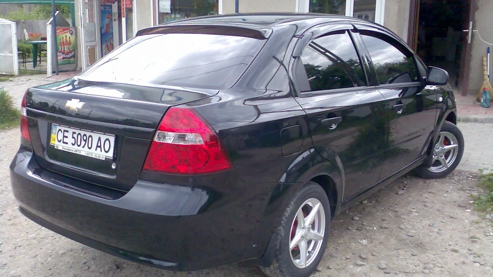 Chevrolet Aveo Sedan Чорна АвешkА НА ШКІРІ 2