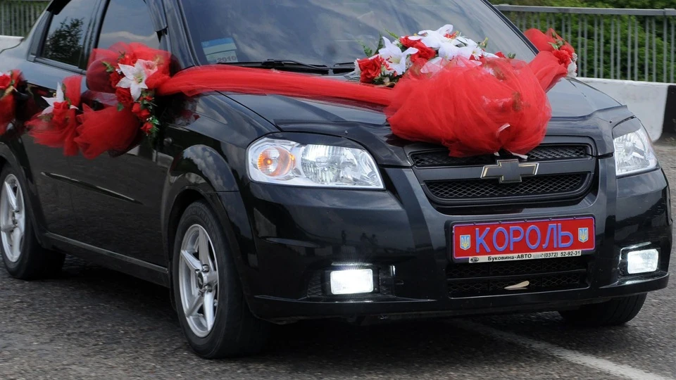 Chevrolet Aveo Sedan Чорна АвешkА НА ШКІРІ 3