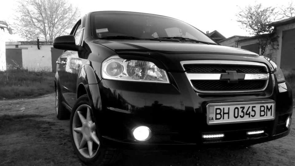 Chevrolet Aveo Sedan чорна стріла 2