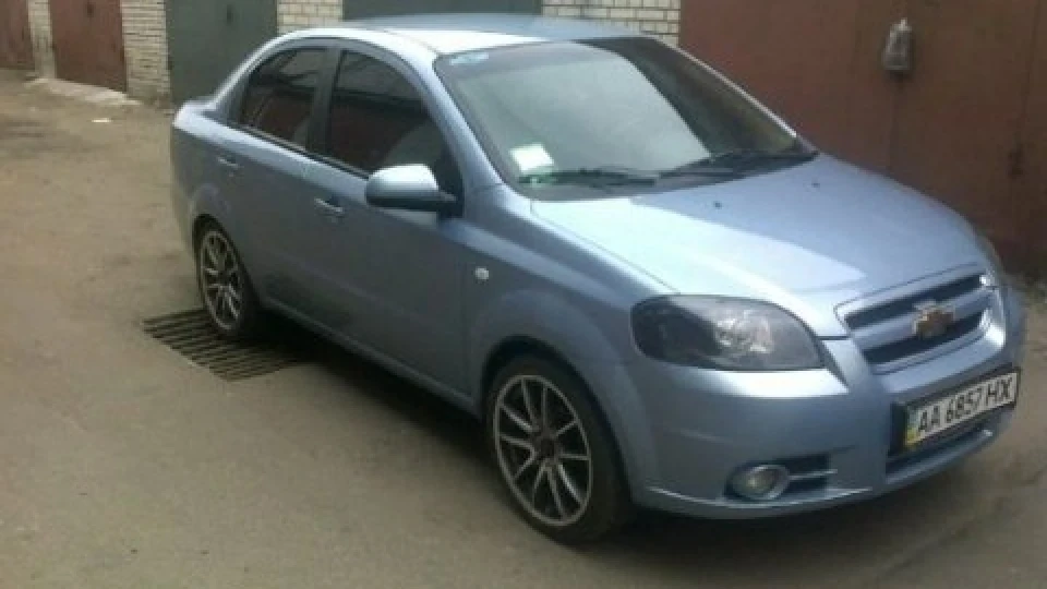Chevrolet Aveo Sedan Блакитний жоповоз. 2
