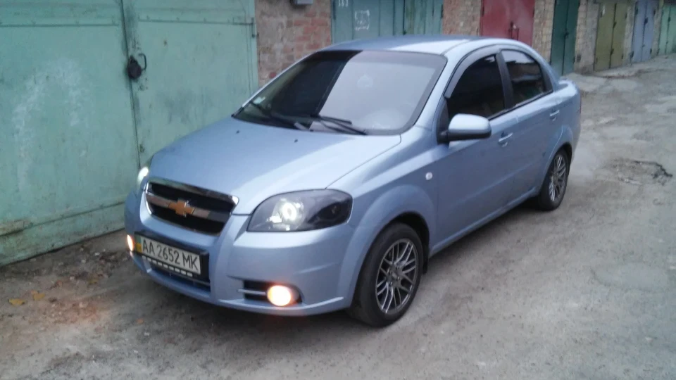 Chevrolet Aveo Sedan Блакитний жоповоз. 3