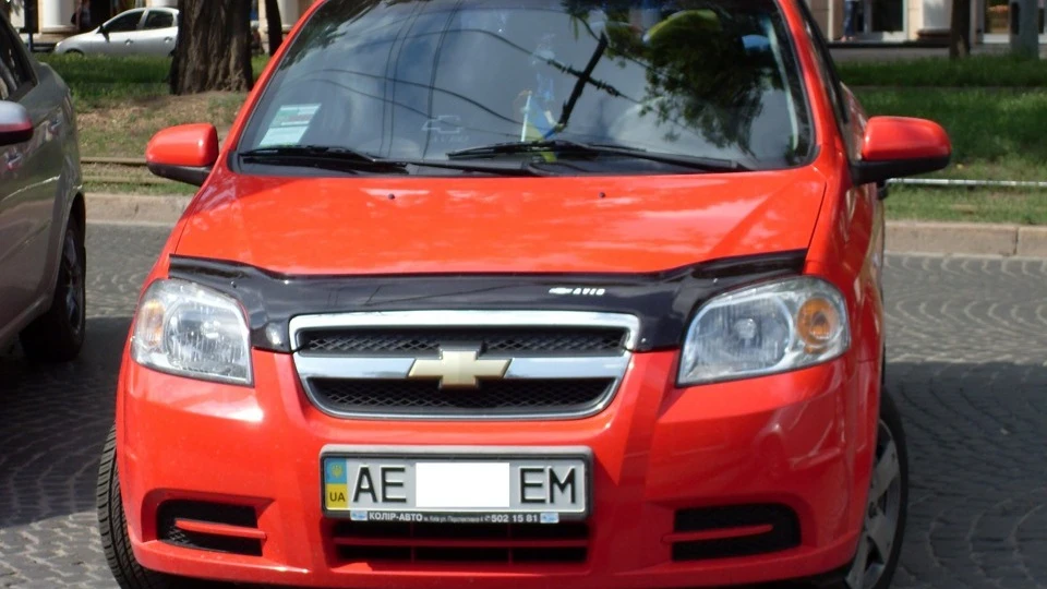 Chevrolet Aveo Sedan червона овець 3