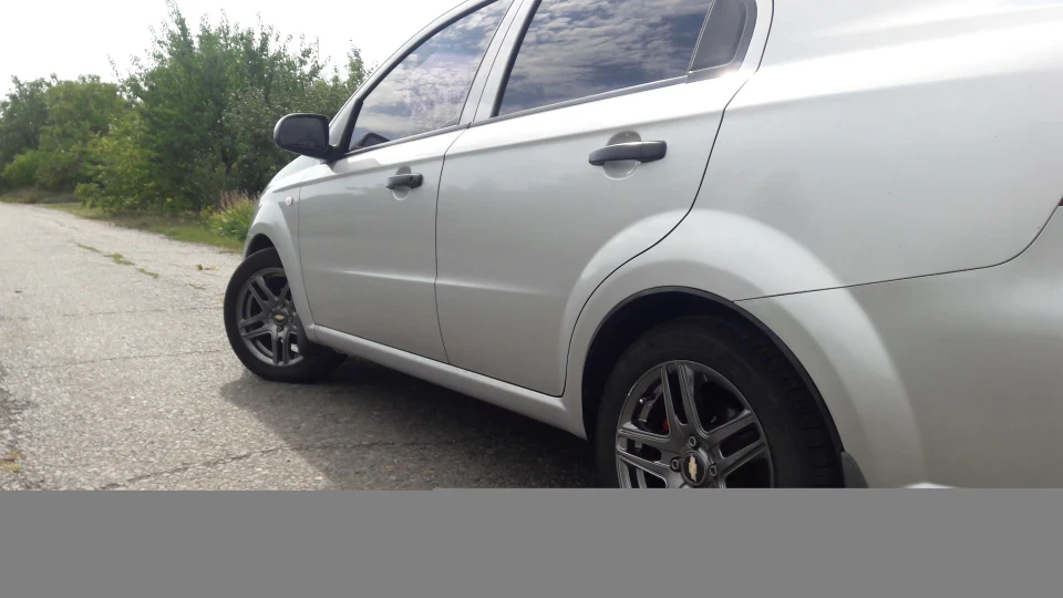 Chevrolet Aveo Sedan Limited edition 3