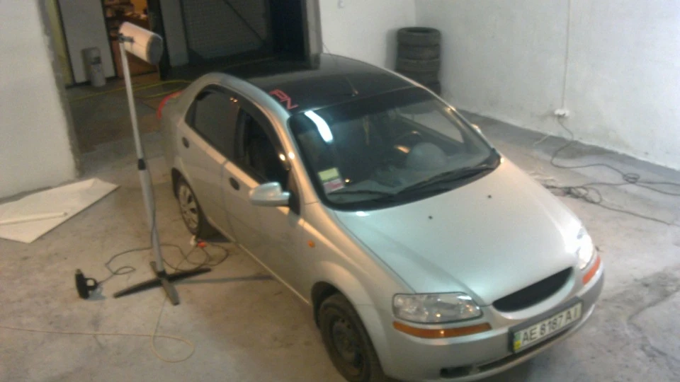 Chevrolet Aveo Sedan ...low... 3