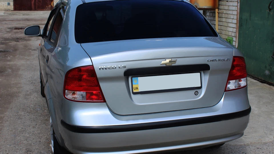 Chevrolet Aveo Sedan LS 2
