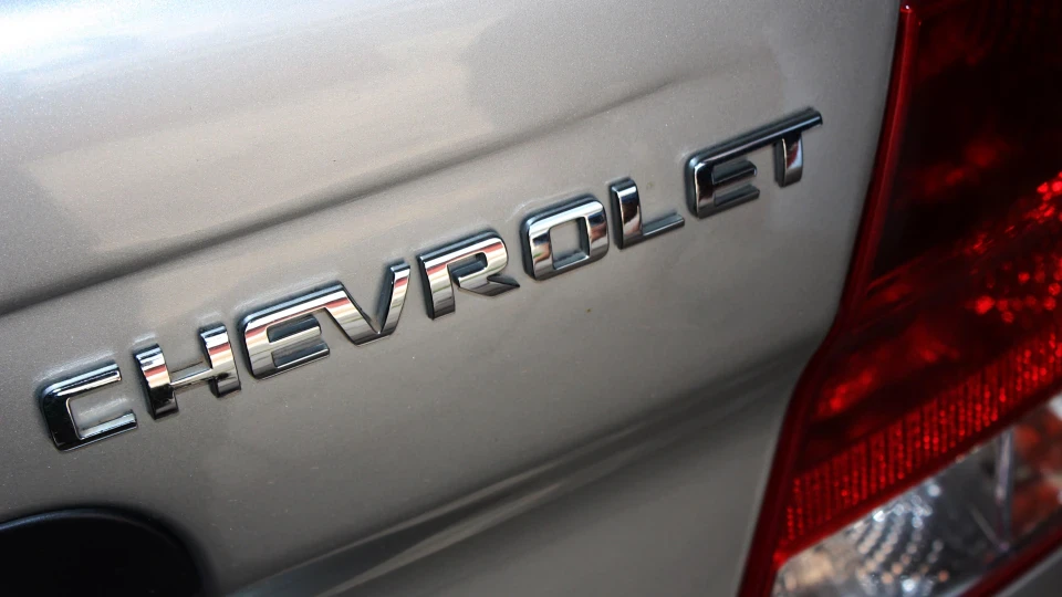 Chevrolet Aveo Sedan LS 4