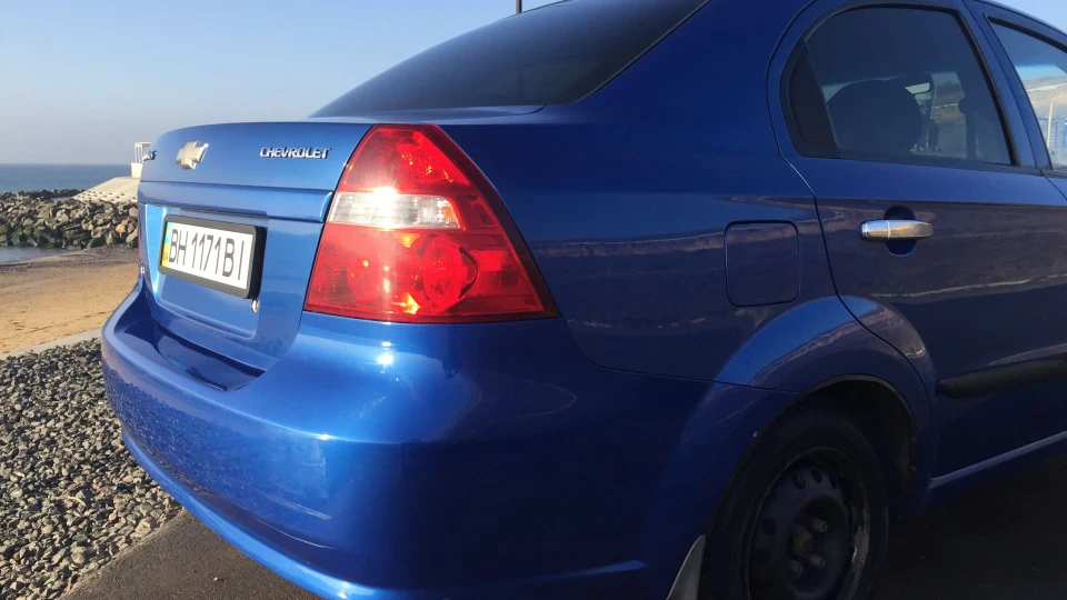 Chevrolet Aveo Sedan LS 3