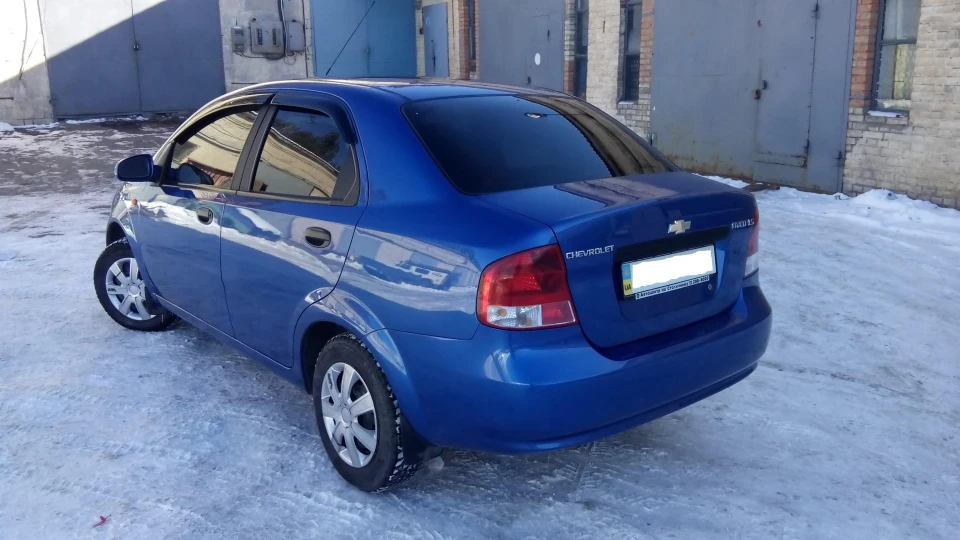 Chevrolet Aveo Sedan LS 2