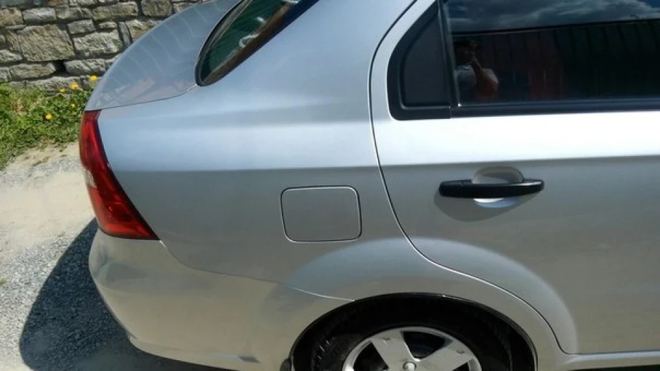 Chevrolet Aveo Sedan ls 5