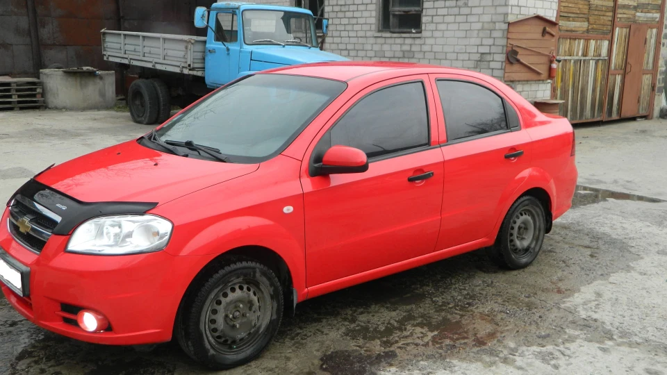 Chevrolet Aveo Sedan LS 5