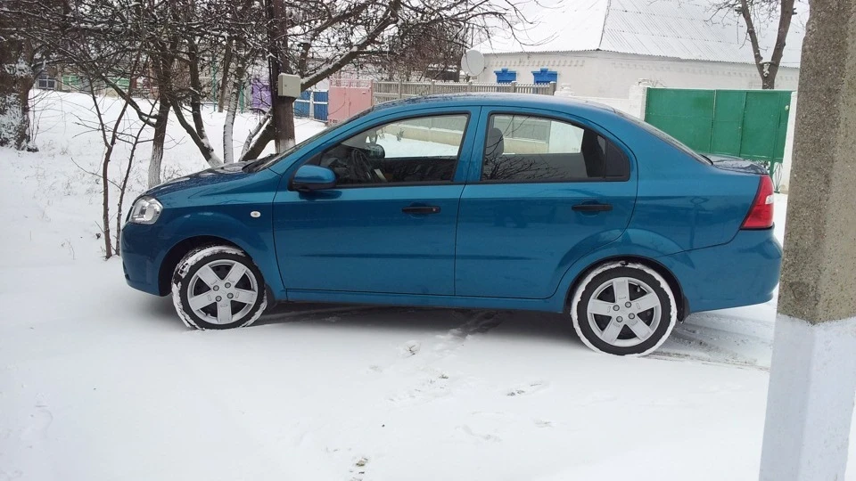 Chevrolet Aveo Sedan LS 2