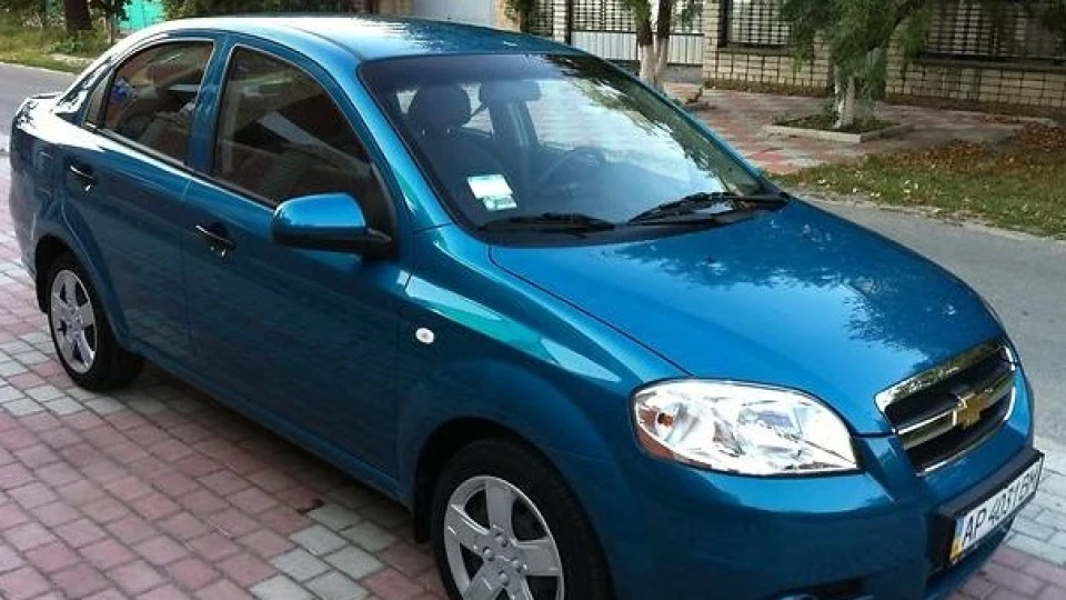 Chevrolet Aveo Sedan LS 5