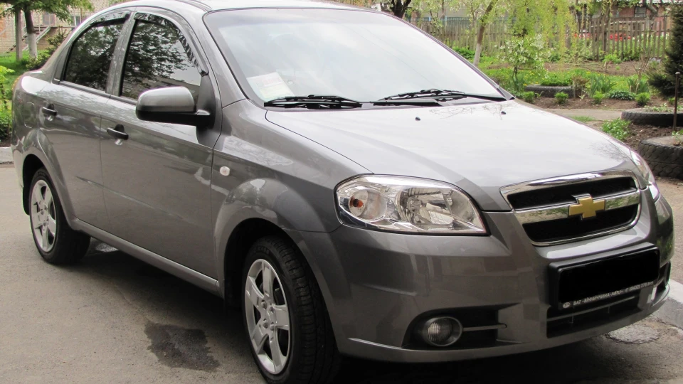 Chevrolet Aveo Sedan LSS 4