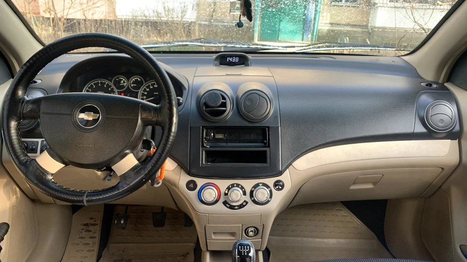 Chevrolet Aveo Sedan LT 1.6 4