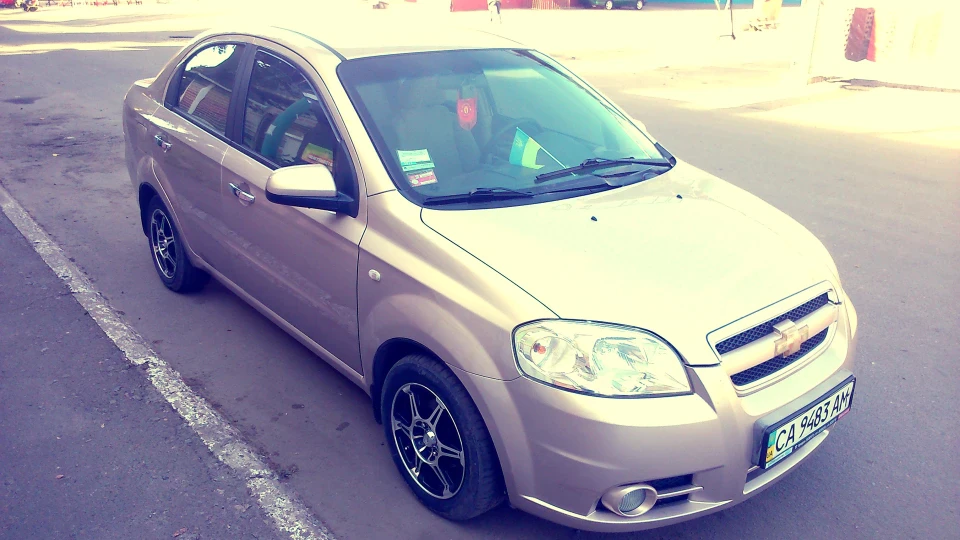 Chevrolet Aveo Sedan LT "LIGHT" 4