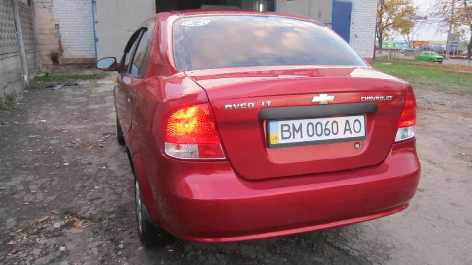 Chevrolet Aveo Sedan LT T-200 3
