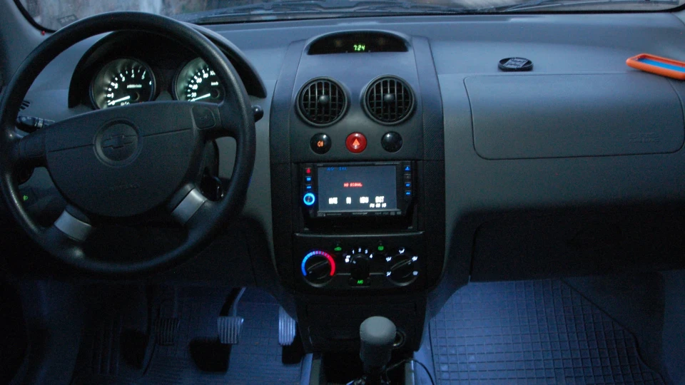 Chevrolet Aveo Sedan LT T200 2