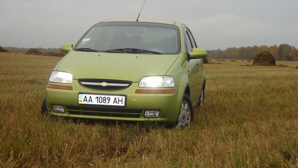 Chevrolet Aveo Sedan LT 5