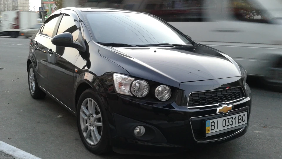 Chevrolet Aveo Sedan LTZ 3