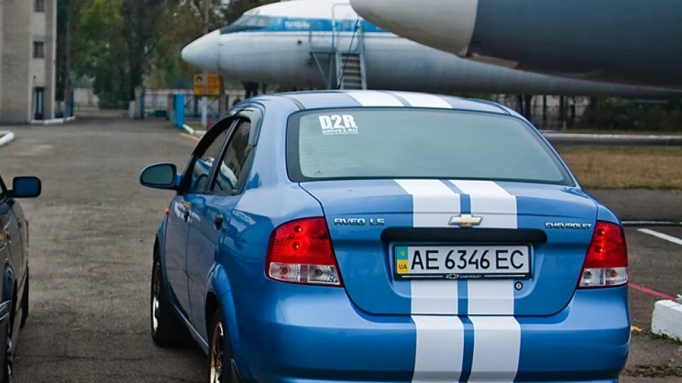 Chevrolet Aveo Sedan Місцевий Авторитет 3