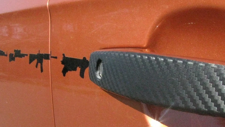 Chevrolet Aveo Sedan orange 4