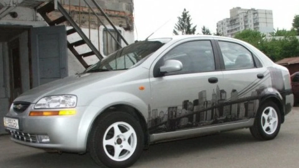 Chevrolet Aveo Sedan першопрохідник