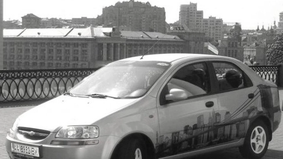 Chevrolet Aveo Sedan першопрохідник 3