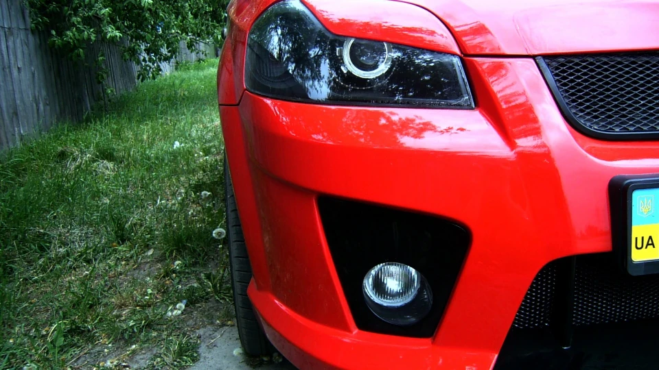 Chevrolet Aveo Sedan R-evo Red & Black BOMB 2