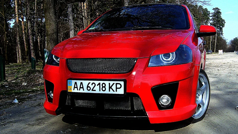 Chevrolet Aveo Sedan R-evo Red & Black BOMB 5