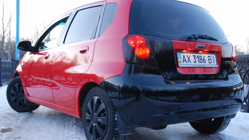 Chevrolet Aveo Sedan Red Style 16V 2