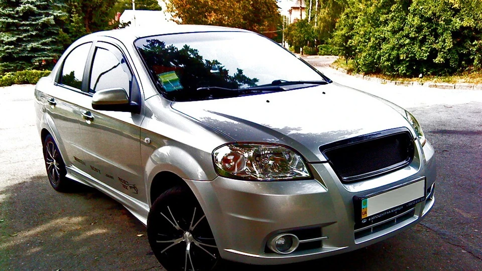 Chevrolet Aveo Sedan ReXXX 4