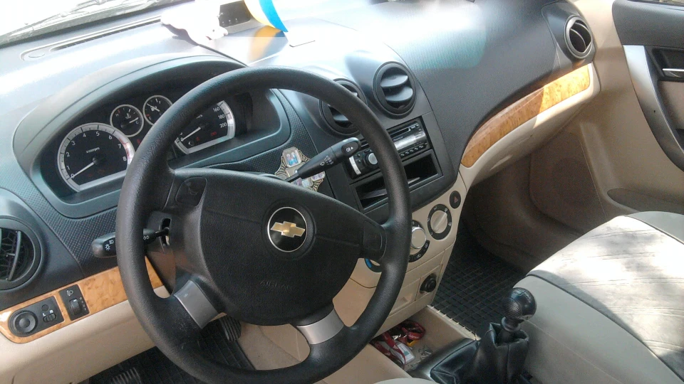 Chevrolet Aveo Sedan RS 2