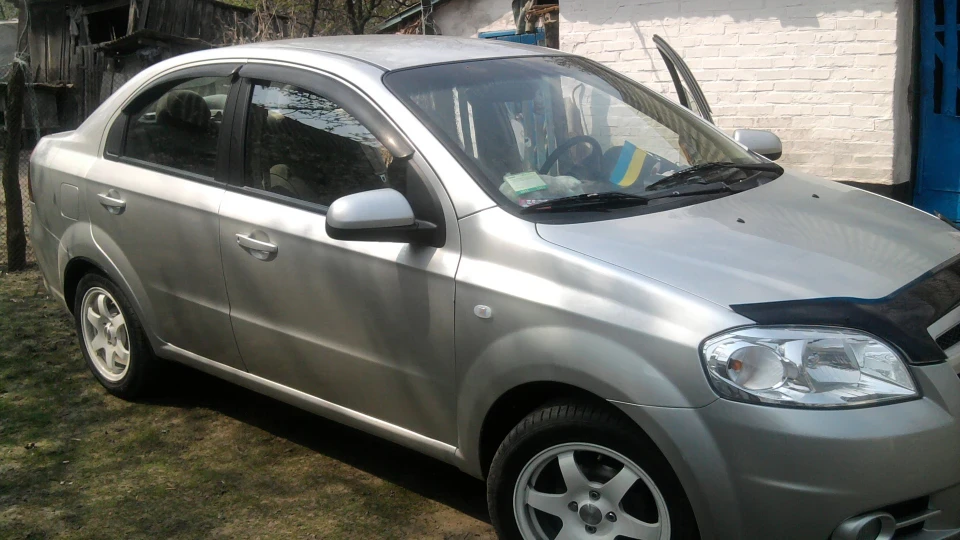 Chevrolet Aveo Sedan RS 4