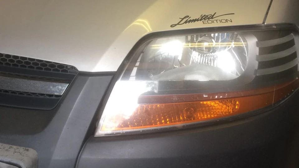 Chevrolet Aveo Sedan сіра Ластівка 2