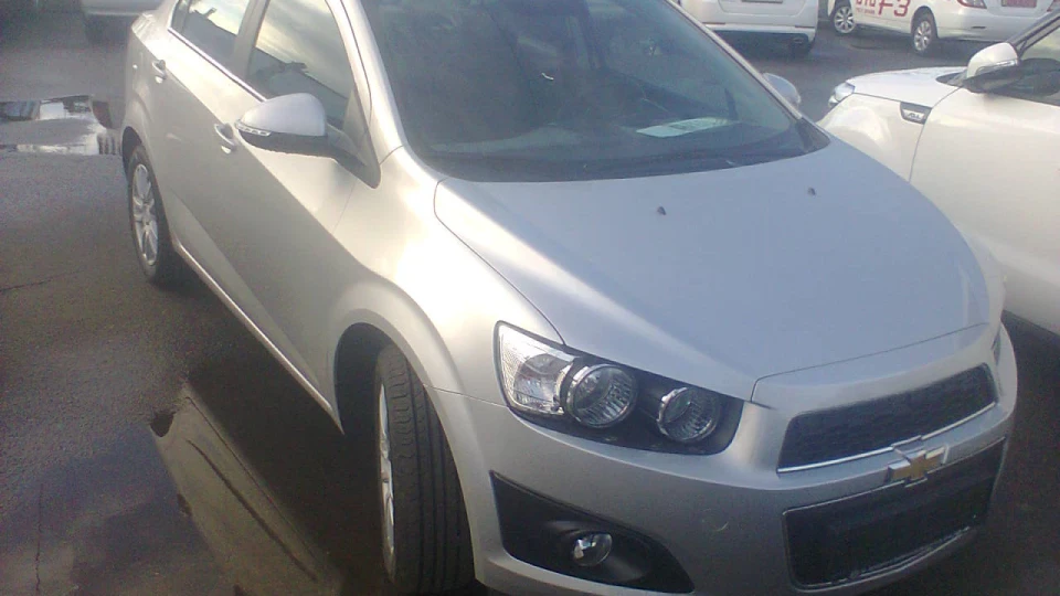 Chevrolet Aveo Sedan Сріблястий металік
