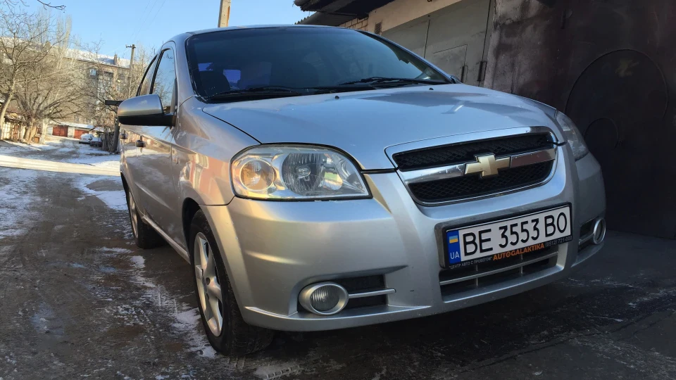 Chevrolet Aveo Sedan сіренька лапочка 4