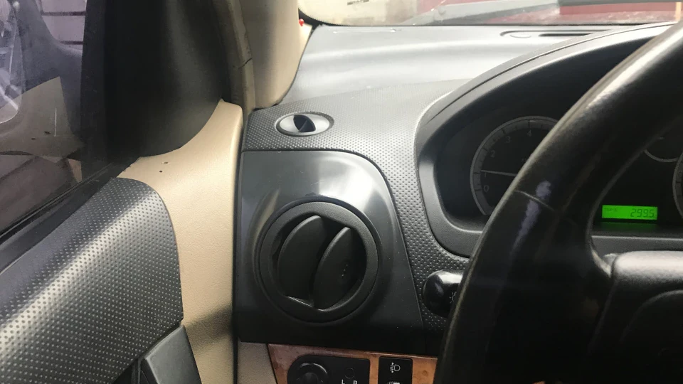 Chevrolet Aveo Sedan Сірий Бичок ) 5