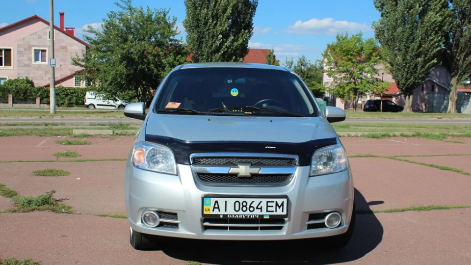 Chevrolet Aveo Sedan сірий металік