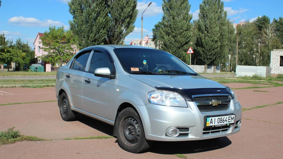 Chevrolet Aveo Sedan сірий металік 2