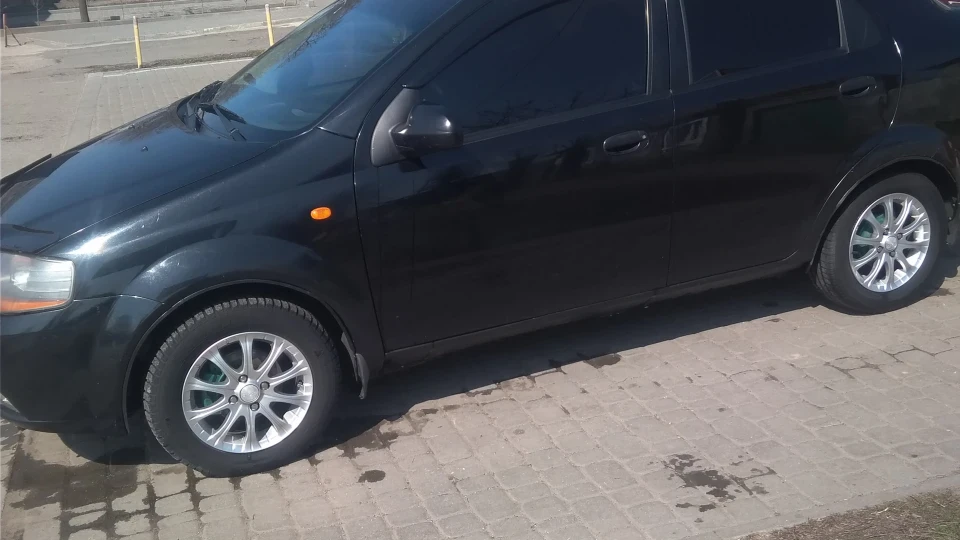 Chevrolet Aveo Sedan Шеврик 3