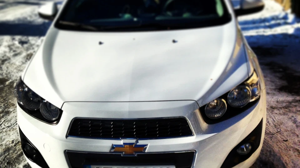 Chevrolet Aveo Sedan Sonic Individual 4