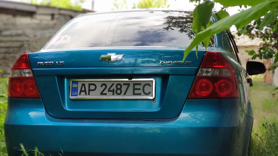 Chevrolet Aveo Sedan Tiffany 3