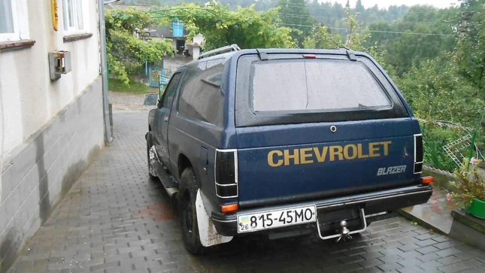 Chevrolet Blazer 2,3 бензин Задній привід 2