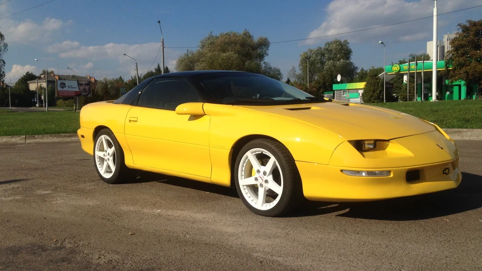 Chevrolet Camaro 2